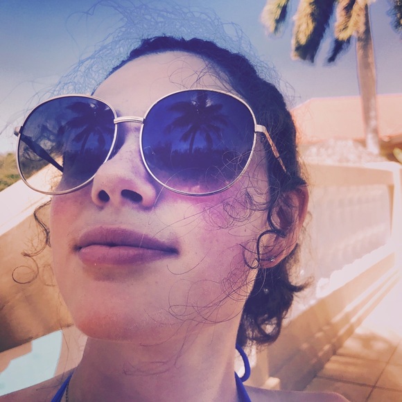 Meet your Posher, Nanz - Picture 1 of 1